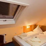 Отель Cafe Restaurant Loreleyblick 3*